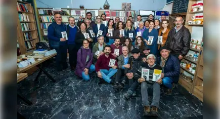 Merdan Yanardağ için imza günü: “Yalnız Değildir”