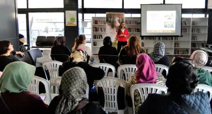 Bornova Kent Bostanı’nda üreten kadınlara beslenme ve gıda güvenliği eğitimi