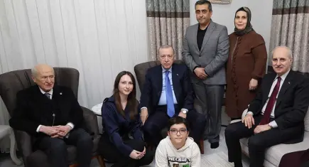 Cumhurbaşkanı Erdoğan, Osmaniye'de Solak ailesini ziyaret etti