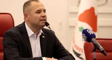 Kırklareli Belediye Meclisi'nde "Video" gerginliği: CHP’li üyeler salonu terk etti