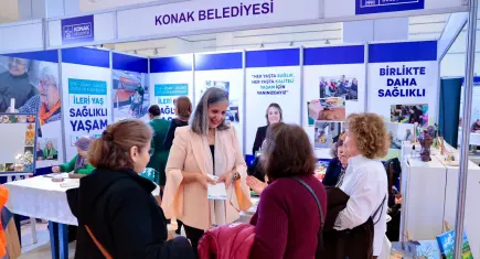 Konak Belediyesi Sağlıklı Yaş Alma Fuarı’nda fark yaratıyor