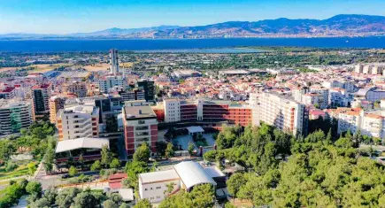 İEÜ’lü Gizem Caz Afişi Yarışması’nda birinci oldu