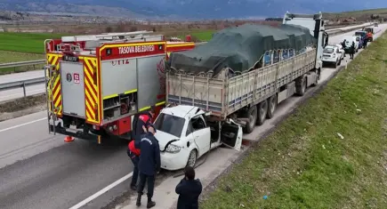Cenazeye giderken kaza yaptılar: 2 ölü