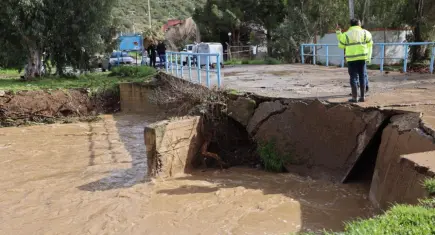 İzmir Büyükşehir Belediyesi yağışa karşı teyakkuzda