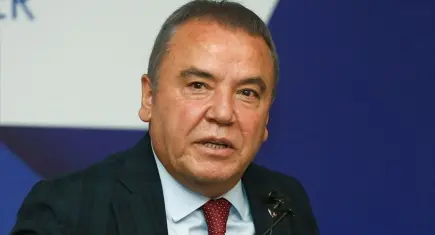 Muhittin Böcek yeniden hastaneye kaldırıldı