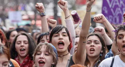 İzmir’de 8 Mart hazırlıkları başladı: Kadınlar yaşam hakkı için buluşacak 