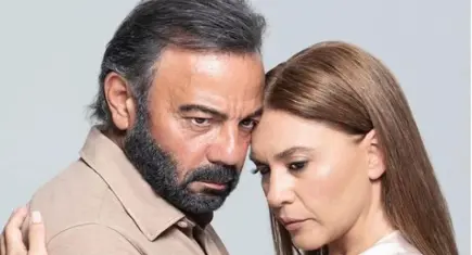 Aşk bitti, perde kapandı: Kerem Alışık ile Evrim Alasya ayrıldı, tiyatro oyunu iptal oldu