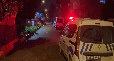 Tren istasyonunda kanlı gece! Önce eşini vurdu, sonra kendini