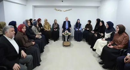  Cumhurbaşkanı Erdoğan’dan kız öğrenci yurduna ziyaret