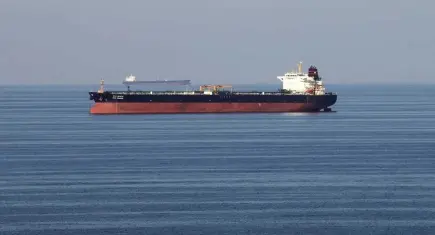 Hürmüz’de 150 tanker bekliyor