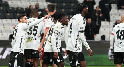 Beşiktaş, Rizespor’u 4-1 yenerek çeyrek finale lider gitti