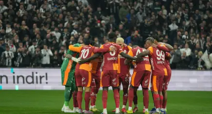 Galatasaray, Beşiktaş karşısında ilk yarıyı 1-0 önde bitirdi