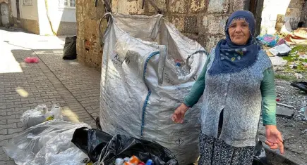 Ekonomist Mutlu'dan acı reçete: Her 3 kadından 1’i yoksulluk riski altında