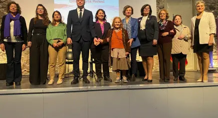 İzmir’de 8 Mart’a özel ‘Eşit ve Özgür Yarınlar Kadınlarla Gelecek’ etkinliği düzenlendi