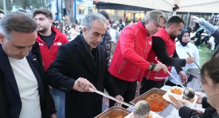 Ege Üniversitesi ailesi iftar sofrasında bir araya geldi