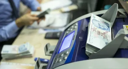 Aile ve Gençlik Fonu’ndan yeni evlenen çiftlere 10 milyar lira destek