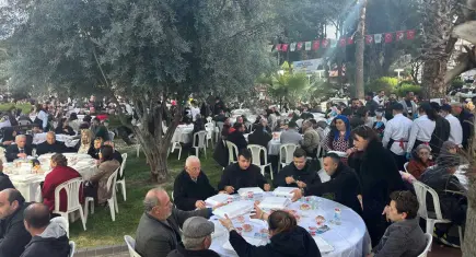 AK Partili İnan’dan Özgür Özel’e sert tepki: Bizi ayar verdiğin yol arkadaşlarınla karıştırma