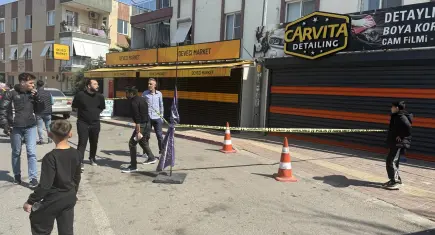 Araç park yeri kavgası: 1 ölü, 2 ağır yaralı