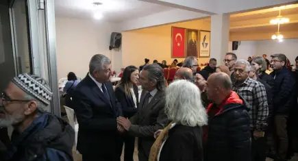 Güzelbahçe’de bayramlaşma programı yoğun katılımla gerçekleşti