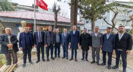 Başkan Tugay bayram sabahında Bucalılarla bir araya geldi