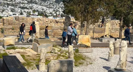 Bodrum’da bayram mesaisi: Tatilciler tarihe yolculuğa çıktı!