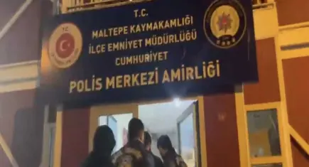Görüntüler ihbar kabul edildi: Yayaya saldıran şüpheliler adliyede