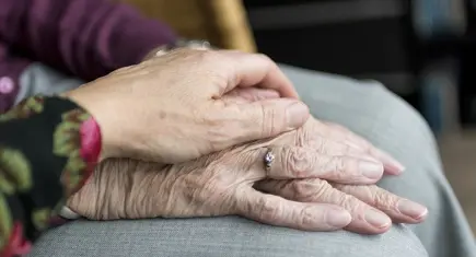 Yaşlılar Haftası’nda tek başına yaşayan yaşlılara bayram ziyareti