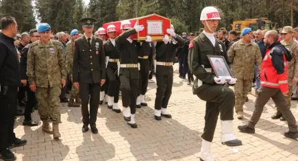 Şehit Piyade Uzman Çavuş Yusuf Açay'ın cenazesi memleketi Hatay'da defnedildi