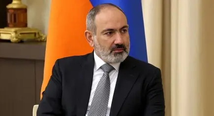 Ermenistan Başbakanı Paşinyan’a kilisede saldırı girişimi