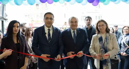 Market’in Balçova ve Evde Sağlık Hizmetleri açıldı