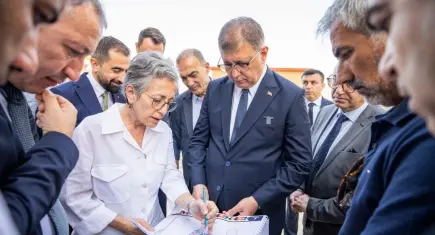 İzmir’de yarın toplu açılış ve temel atma töreni gerçekleşecek