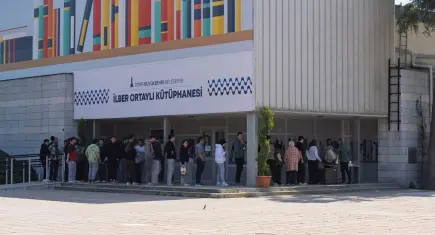 İzmir’de İyileştiren Kütüphaneler dönemi