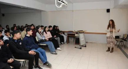 Karşıyaka’da meslek tanıtım günleri başladı