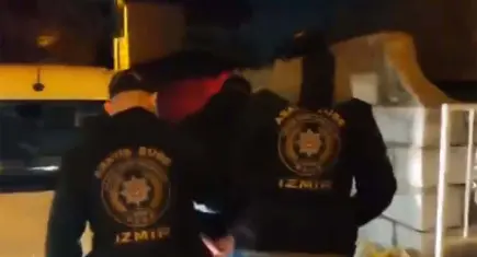 İzmir’de silah kaçakçılığı ve uyuşturucu operasyonu