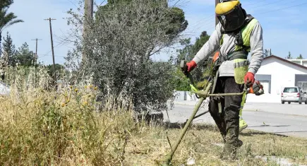 Yaz ayları öncesi Lefkoşa genelinde kapsamlı temizlik başladı