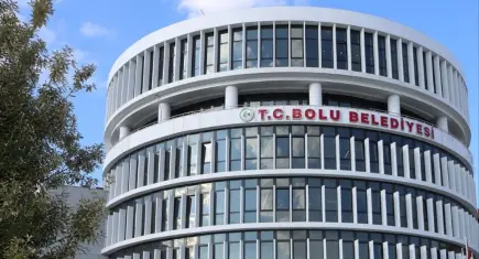 Bolu Belediyesi'nde gözaltına alınan isimler adliyeye sevk edildi