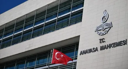 AYM onayladı: Nüfusu 2 binin altındaki belediyeler köye dönüşecek