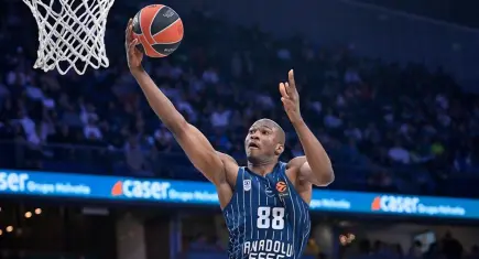 Anadolu Efes, EuroLeague’de Partizan’ı ağırlıyor