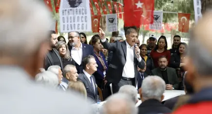 İzmir’de Meslek Fabrikası nöbeti 6’ncı gününde: Her türlü haksızlığa karşı sesinizi çıkarın