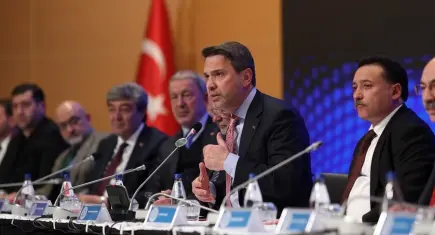 Bayraktar’dan nükleer enerji açıklaması: 70 yıllık rüyayı sepete katacağız