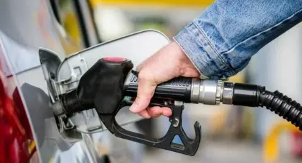 Motorinde indirim müjdesi: Salı günü fiyatlar düşüyor!