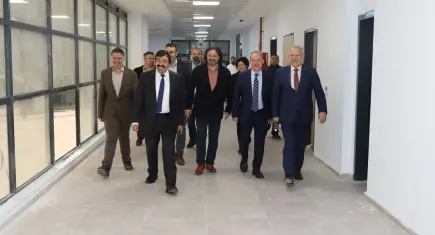 İKÇÜ Diş Hekimliği Fakültesi yeni binaya taşınıyor