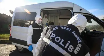 Anne gömülü, oğlu vurulmuş halde bulundu