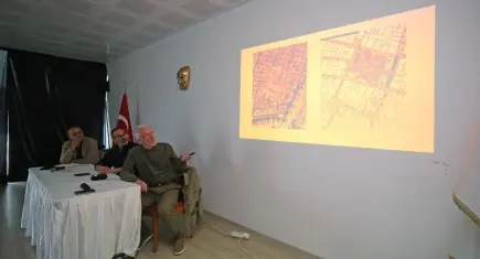 Karşıyaka’nın mimari kimliği uluslararası perspektifle ele alındı