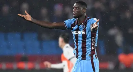 Trabzonspor son dakikada yıkıldı