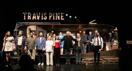 Halktan Biri İzmir’de tiyatroseverlerle buluştu