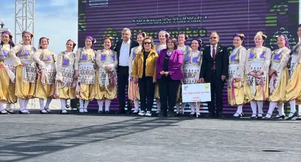 İzmir’in kültür elçileri Kıbrıs’ta sahne aldı  