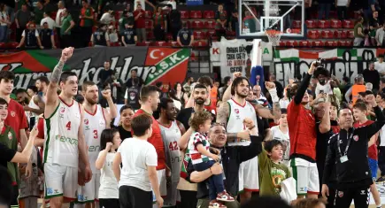 Karşıyaka potada mucizenin peşinde