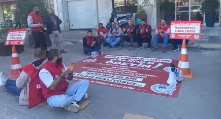 Konak Belediyesi’nde işçilerin alacak nöbeti 8. gününde