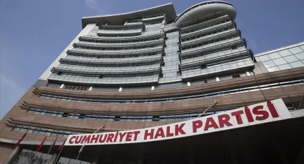 CHP Genel Merkezi’nde 24 çalışanın işine son verildi